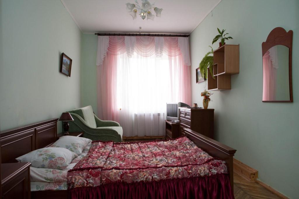 Ялинка Готель Vyshkiv Bilik gambar